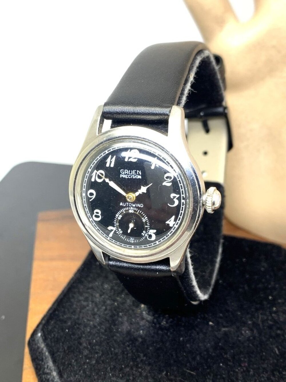 Gruen Precision 460 Men's Watch IL63235 Swiss Automatic Black Leather Strap 31mm